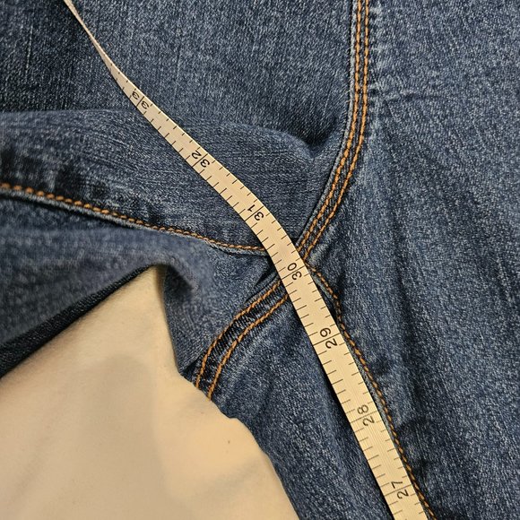 NWT Pennington pull on blue jean , straight leg size 28 - Picture 3 of 3